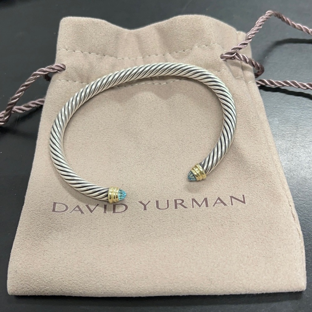 David Yurman Classic Cable Bracelet with Blue Topaz and 14K Yellow Gold - Medium